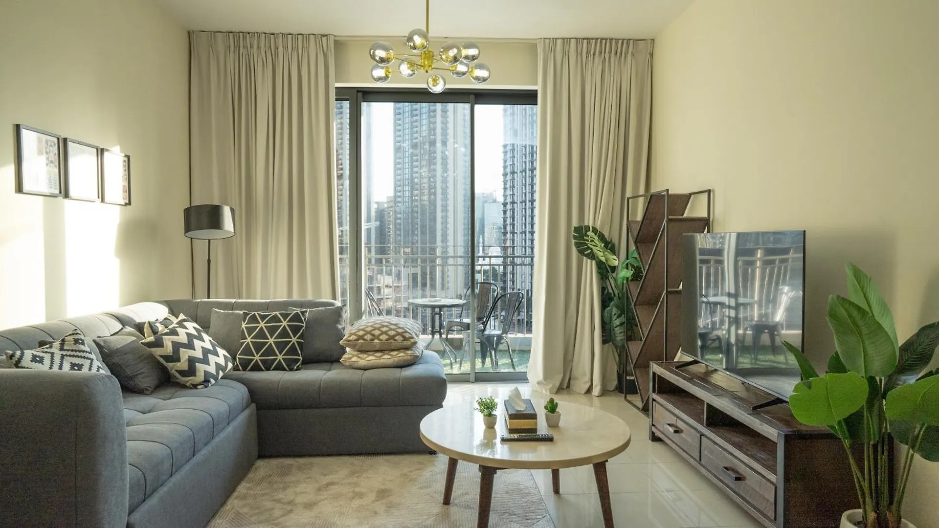 Modern Apartment Near Burj Khalifa Dubai 0*,