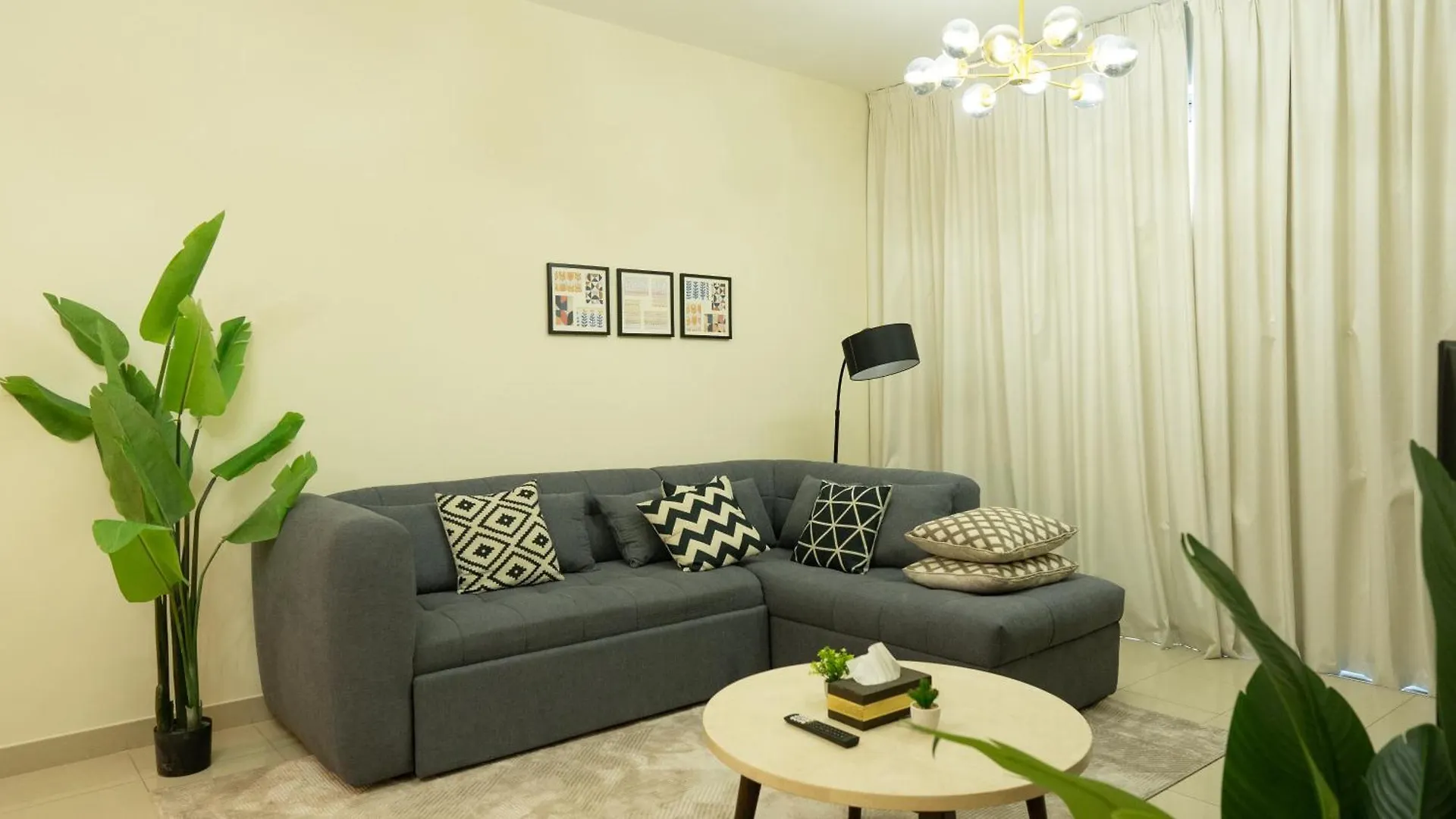 Modern Apartment Near Burj Khalifa Dubai 0*,  United Arab Emirates