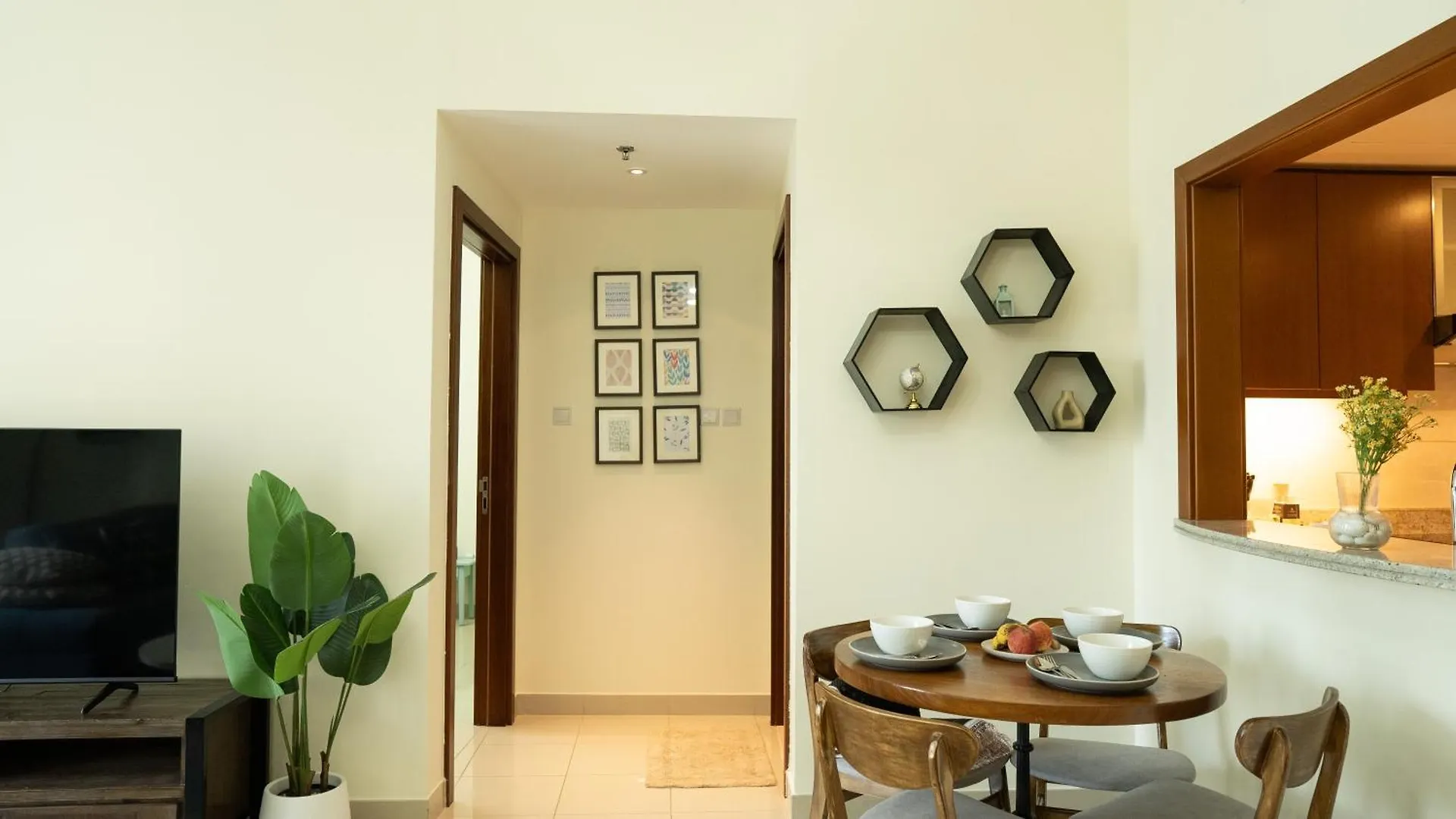 Modern Apartment Near Burj Khalifa Dubai United Arab Emirates