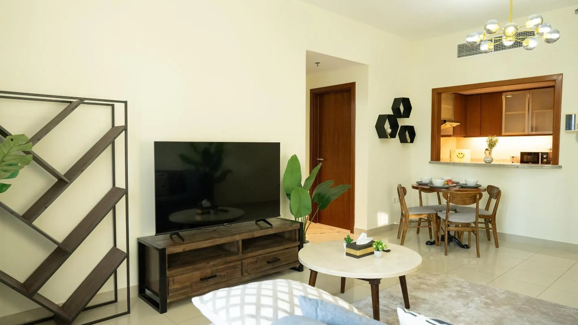 Modern Apartment Near Burj Khalifa Dubai