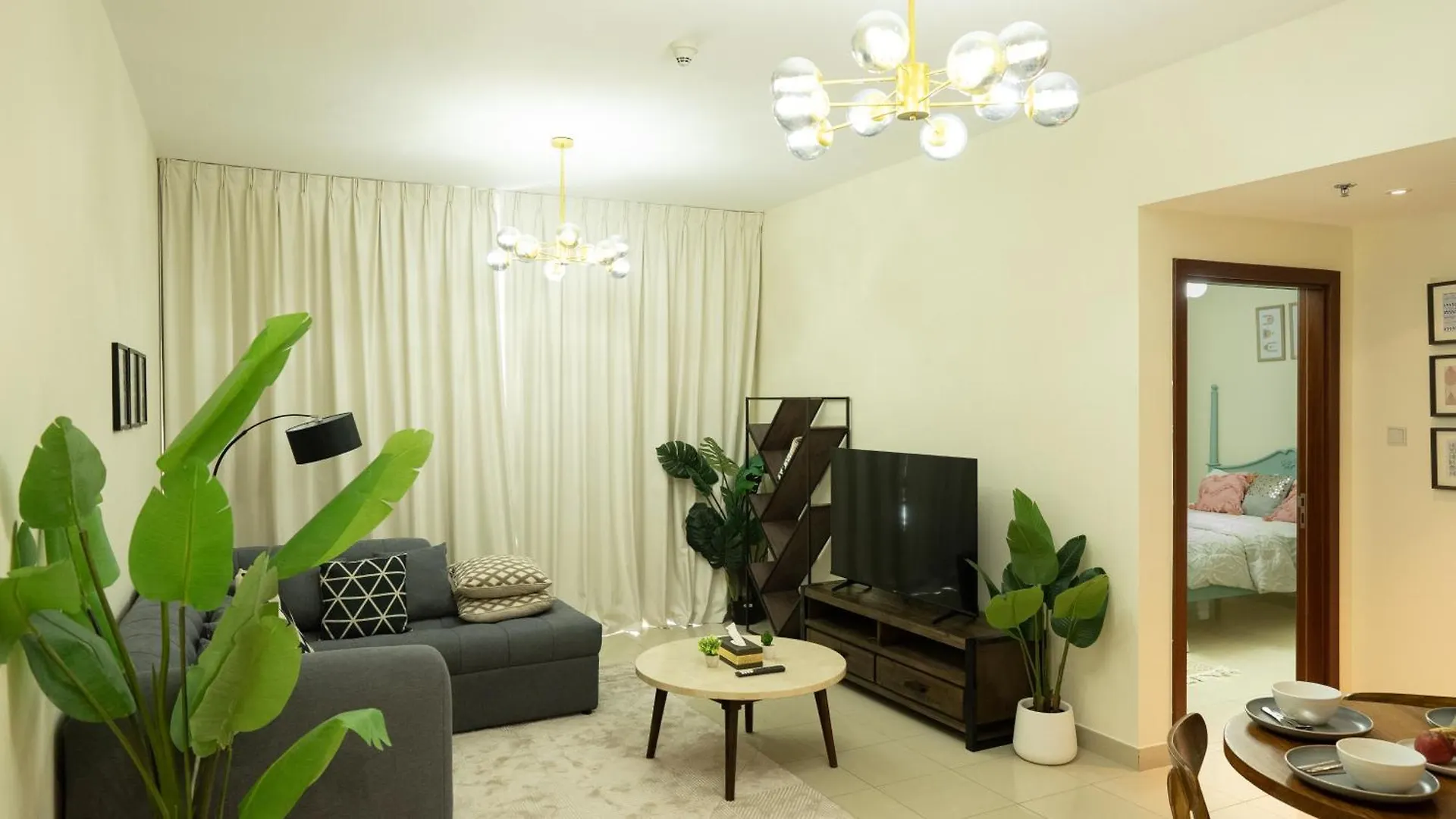 Modern Apartment Near Burj Khalifa Dubai
