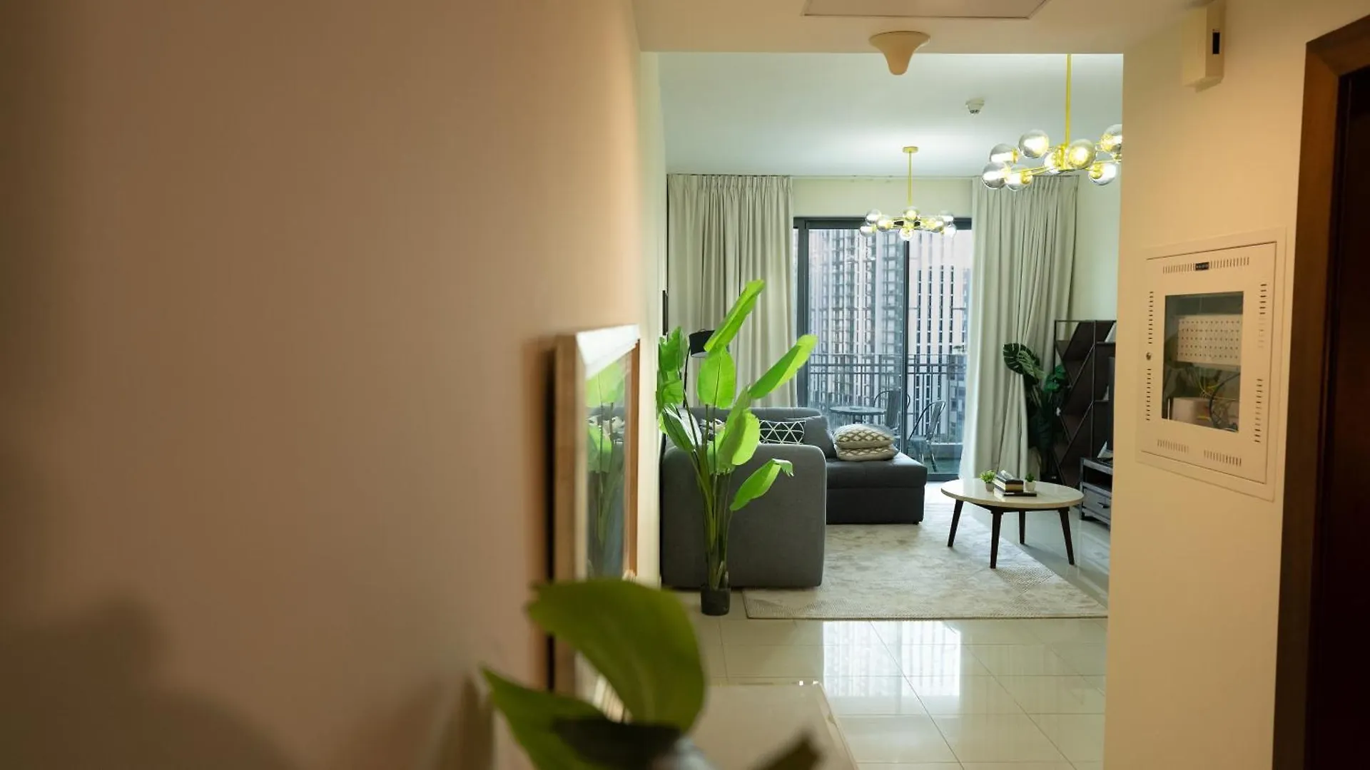Modern Apartment Near Burj Khalifa Dubai